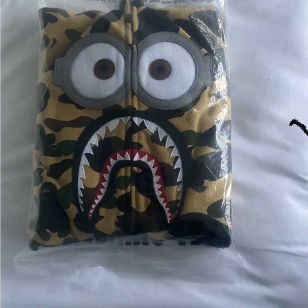 BAPE x MINION COLLAB